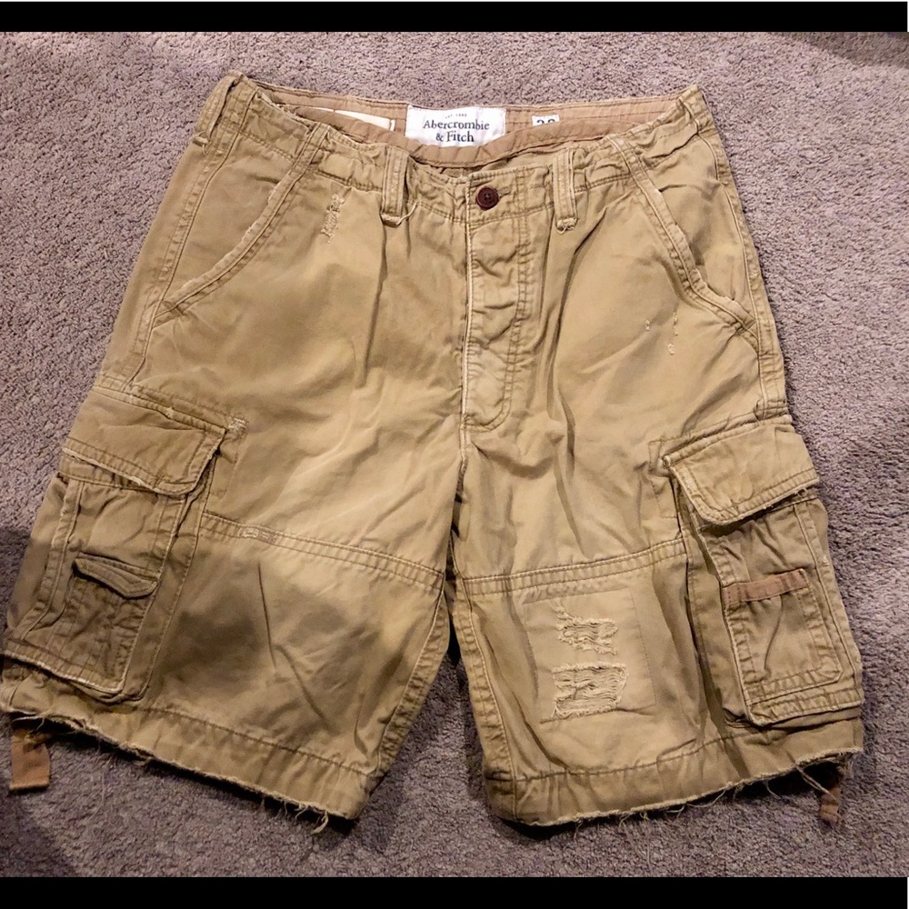 Men’s Abercrombie cargo shorts - Sz 36